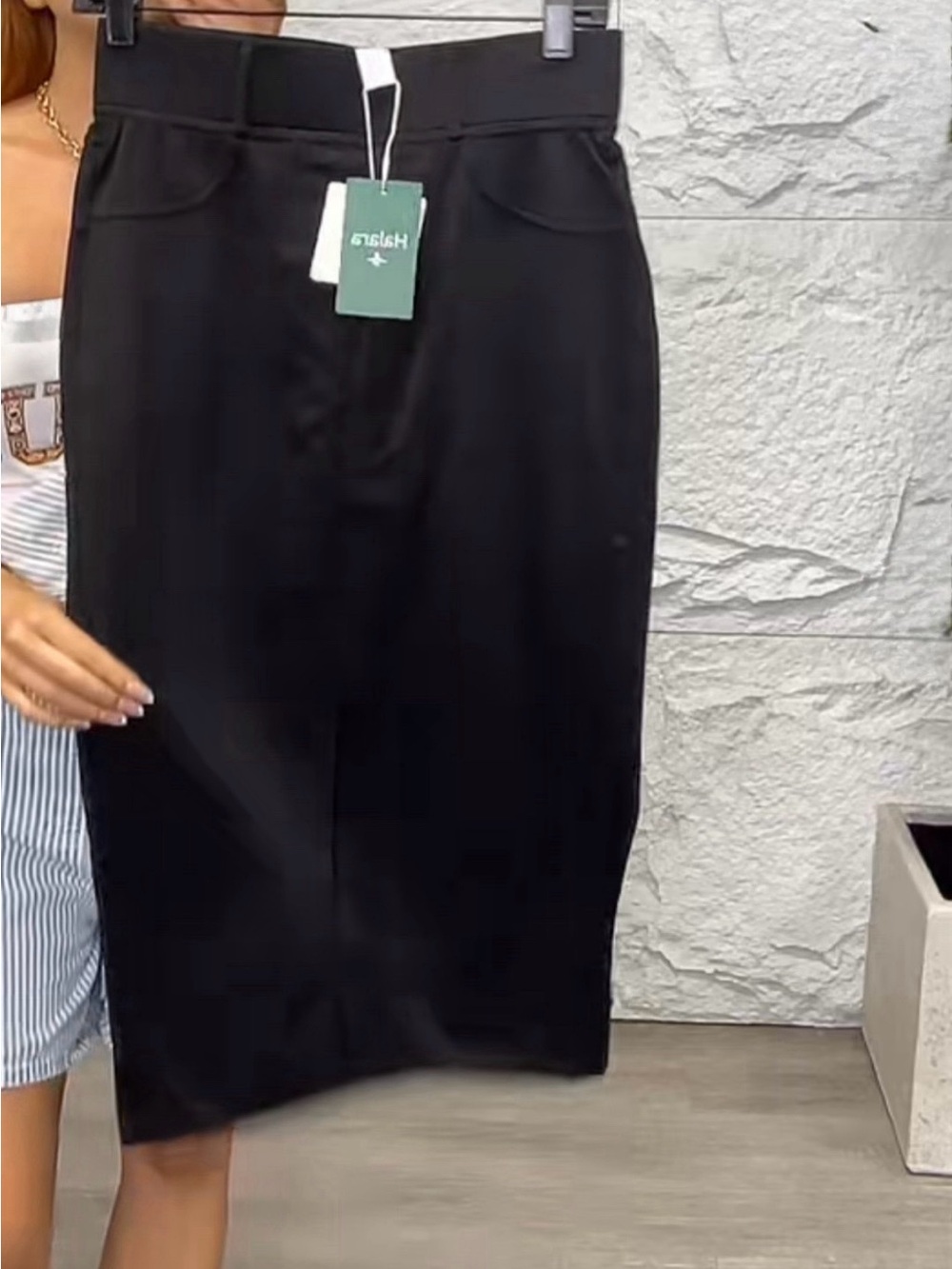 HALARA Black High-Waist Pencil Skirt